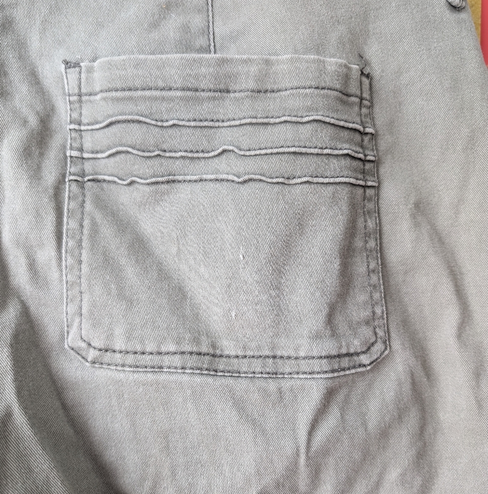 Abercrombie & Fitch Women's Low Rise Skinny Capris Moto Size Size 31 Grunge - Picture 13 of 16
